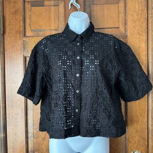 Gap Black Eyelet Button-Down Short Sleeve Blouse Medium